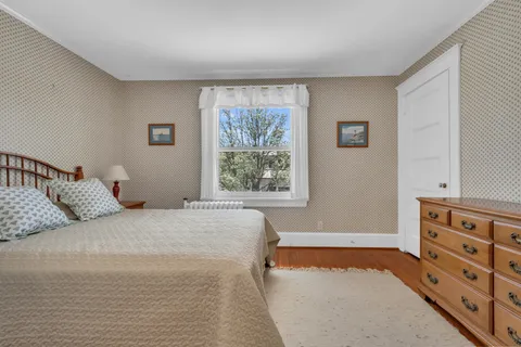 $3,000,000 | 4 Van Zandt Avenue, Newport, RI 02840