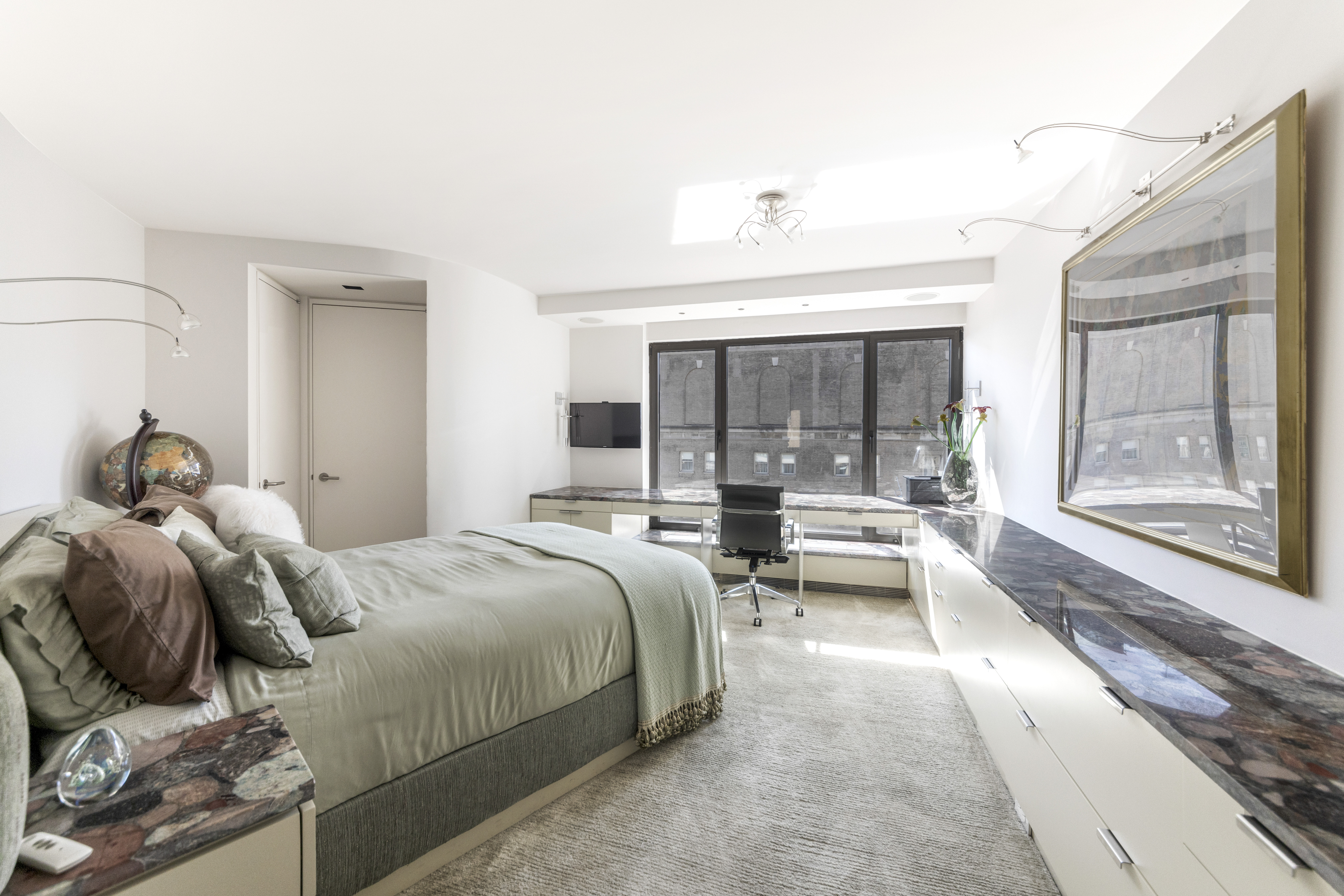 200 Central Park South, Unit 29AB Manhattan, NY 10019 - Photo 6 of 13