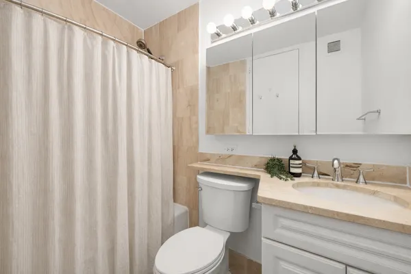 $6,490 | 1 Irving Place, Unit U22A | Gramercy