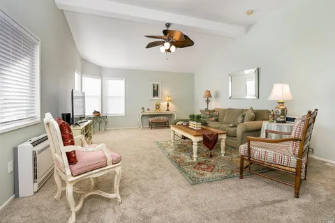 $295,000 | 600 Colonial Park Drive, Unit 600, Santa Rosa, CA 95403