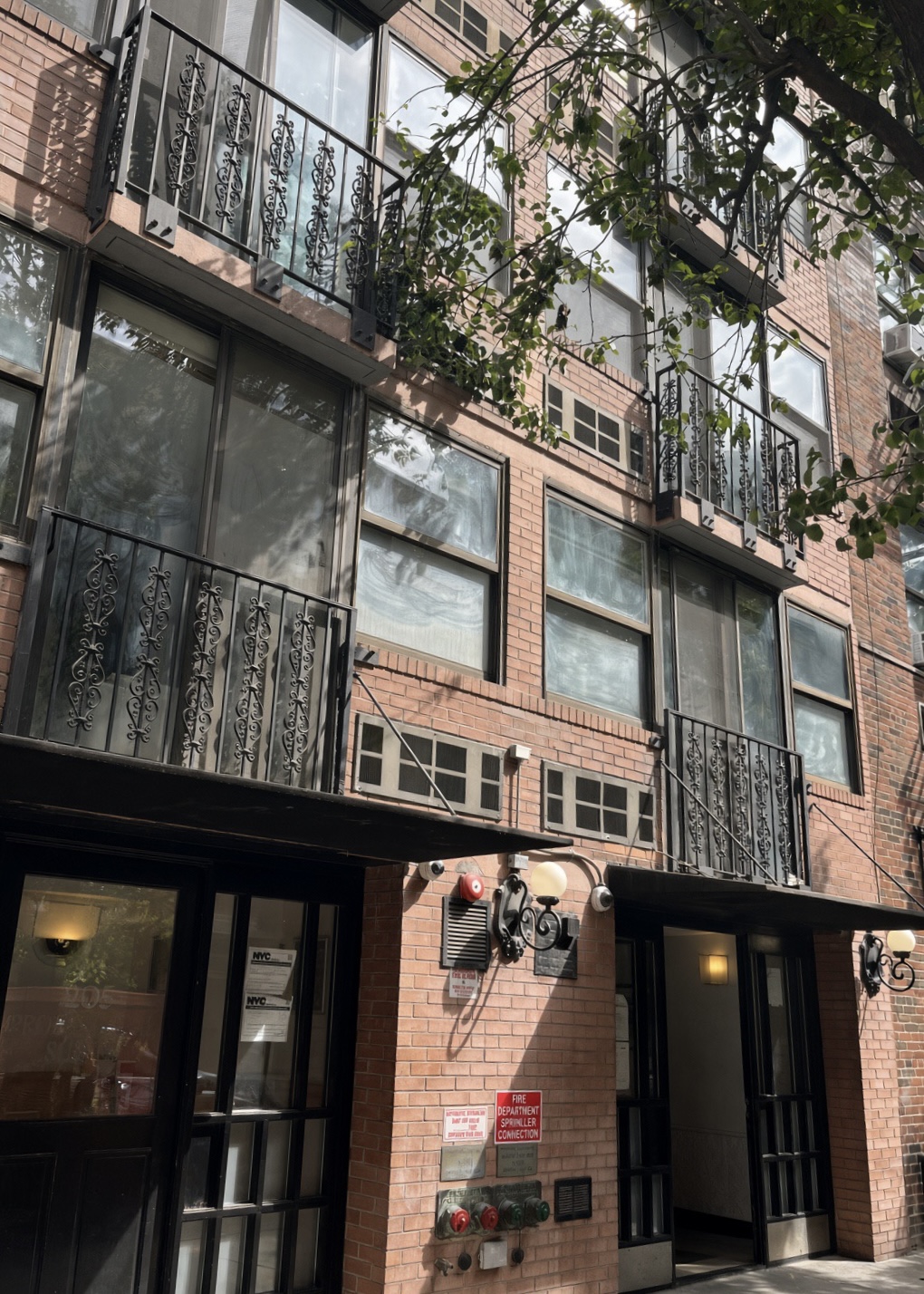 205 East 76th Street, Unit 3 Manhattan, NY 10021 - Photo 14 of 15 Gallery Image 14