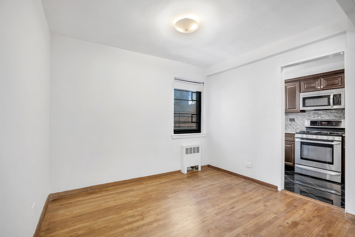 34-10 94th Street, Unit 4G Queens, NY 11372 - Photo 6 of 14