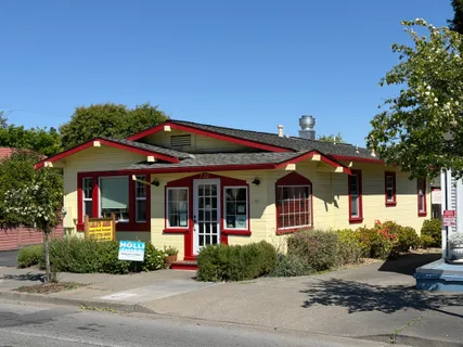 $899,000 | 720 East Washington Street, Petaluma, CA 94952