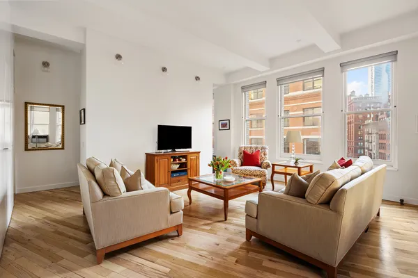 $2,095,000 | 100 Hudson Street, Unit 4D | TriBeCa