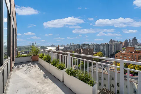$975,000 | 353 East 104th Street, Unit PH2 | East Harlem