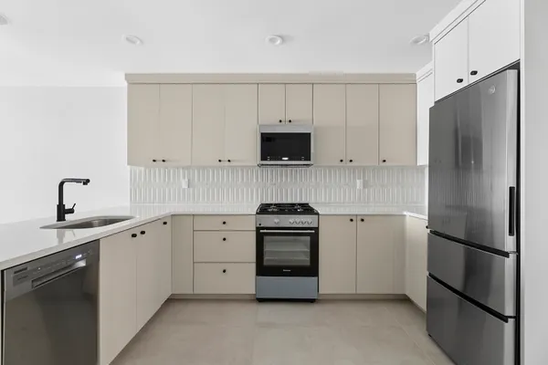 $3,600 | 429 Decatur Street, Unit 1 | Bedford-Stuyvesant
