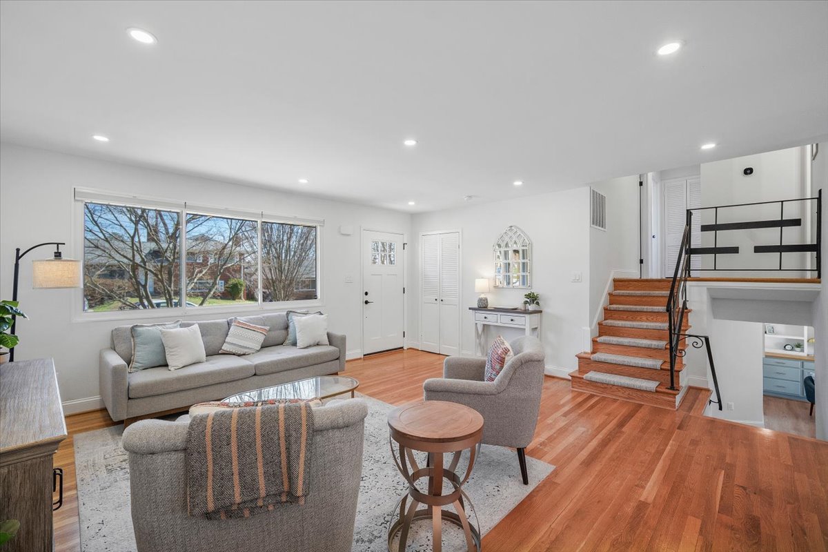 10302 Conover Drive Silver Spring, MD 20902 - Photo 7 of 39