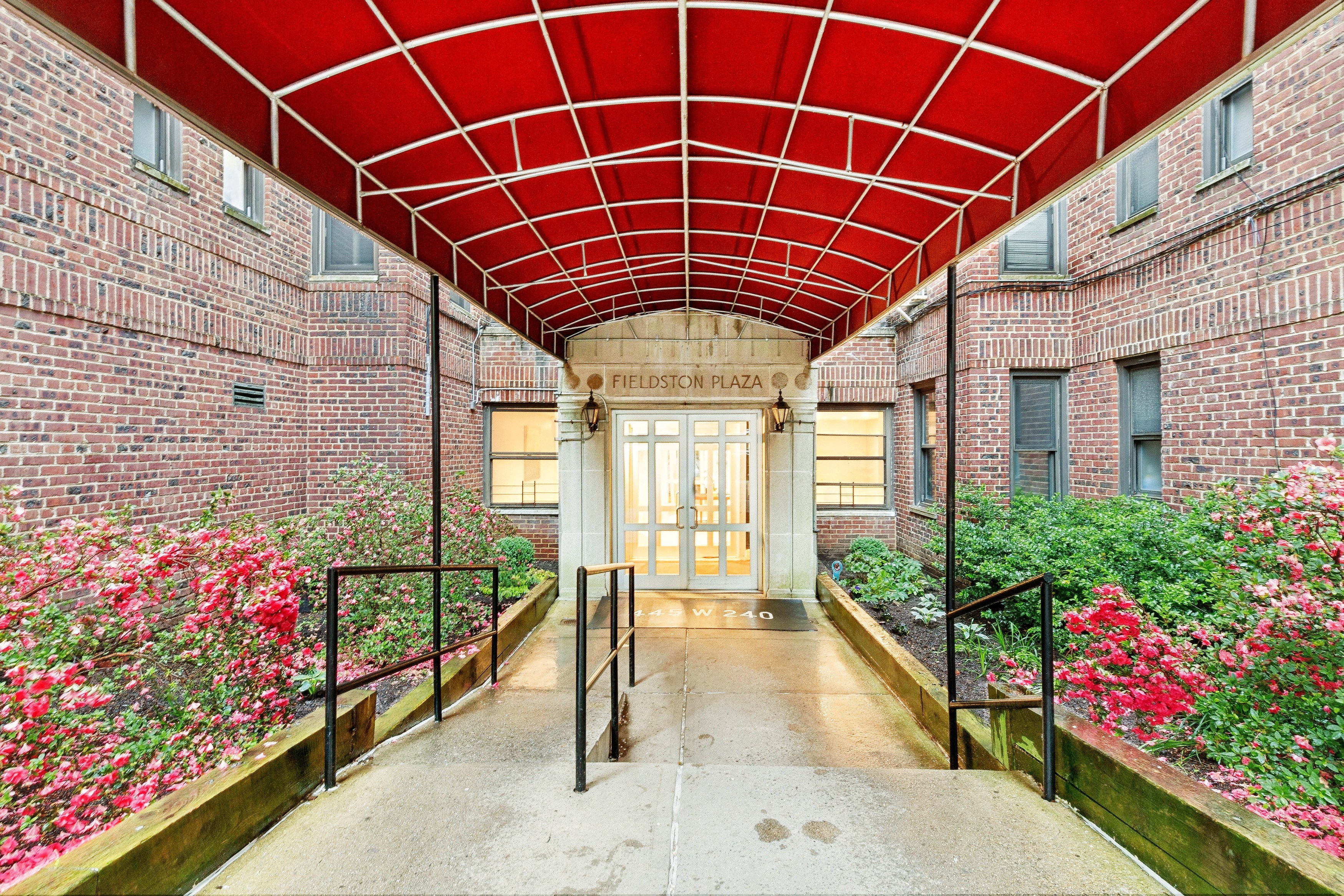 445 West 240th Street, Unit 3A Bronx, NY 10463 - Photo 7 of 8
