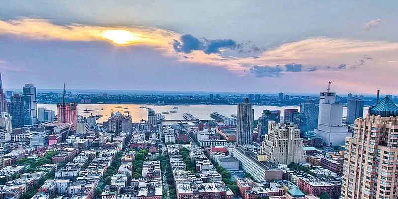 306 West 48th Street, Unit 32A Manhattan, NY 10036 - Photo 7 of 10