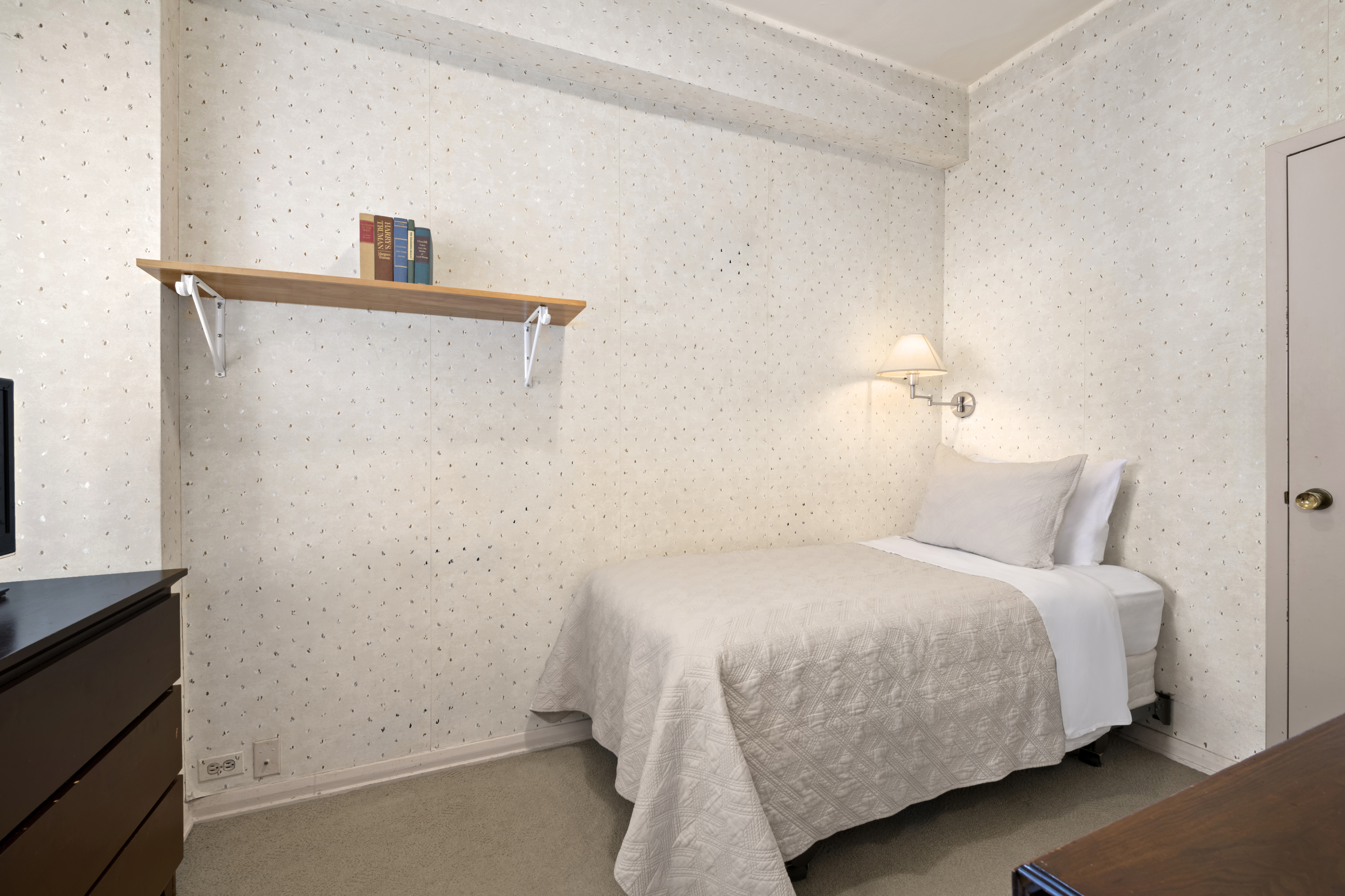 650 Park Avenue, Unit 18C Manhattan, NY 10065 - Photo 24 of 29
