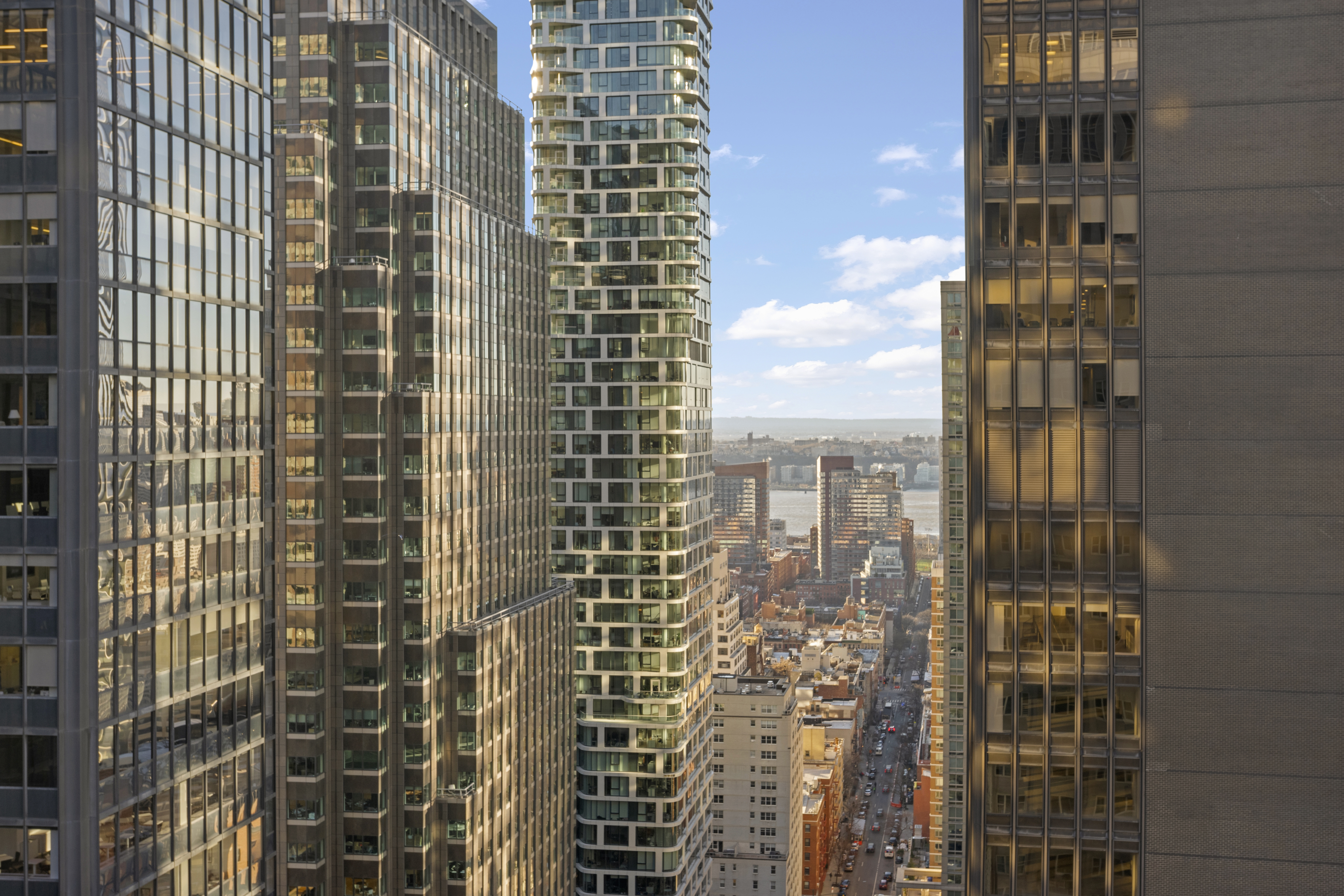 159 West 53rd Street, Unit 35E Manhattan, NY 10019 - Photo 8 of 9