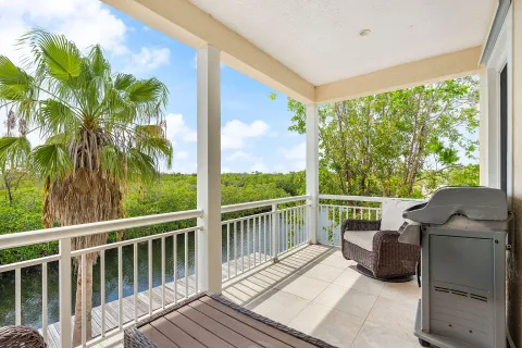 $1,689,000 | 365 Loeb Avenue, Key Largo, FL 33037