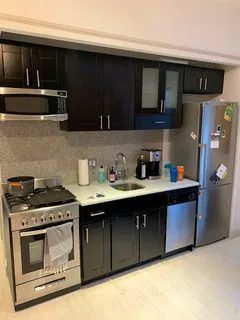 $4,550 | 459 West 43rd Street, Unit 2R | Hell's Kitchen