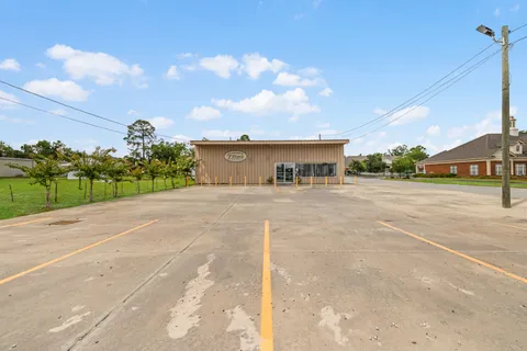 $400,000 | 697 West Cherry Street, Jesup, GA 31545