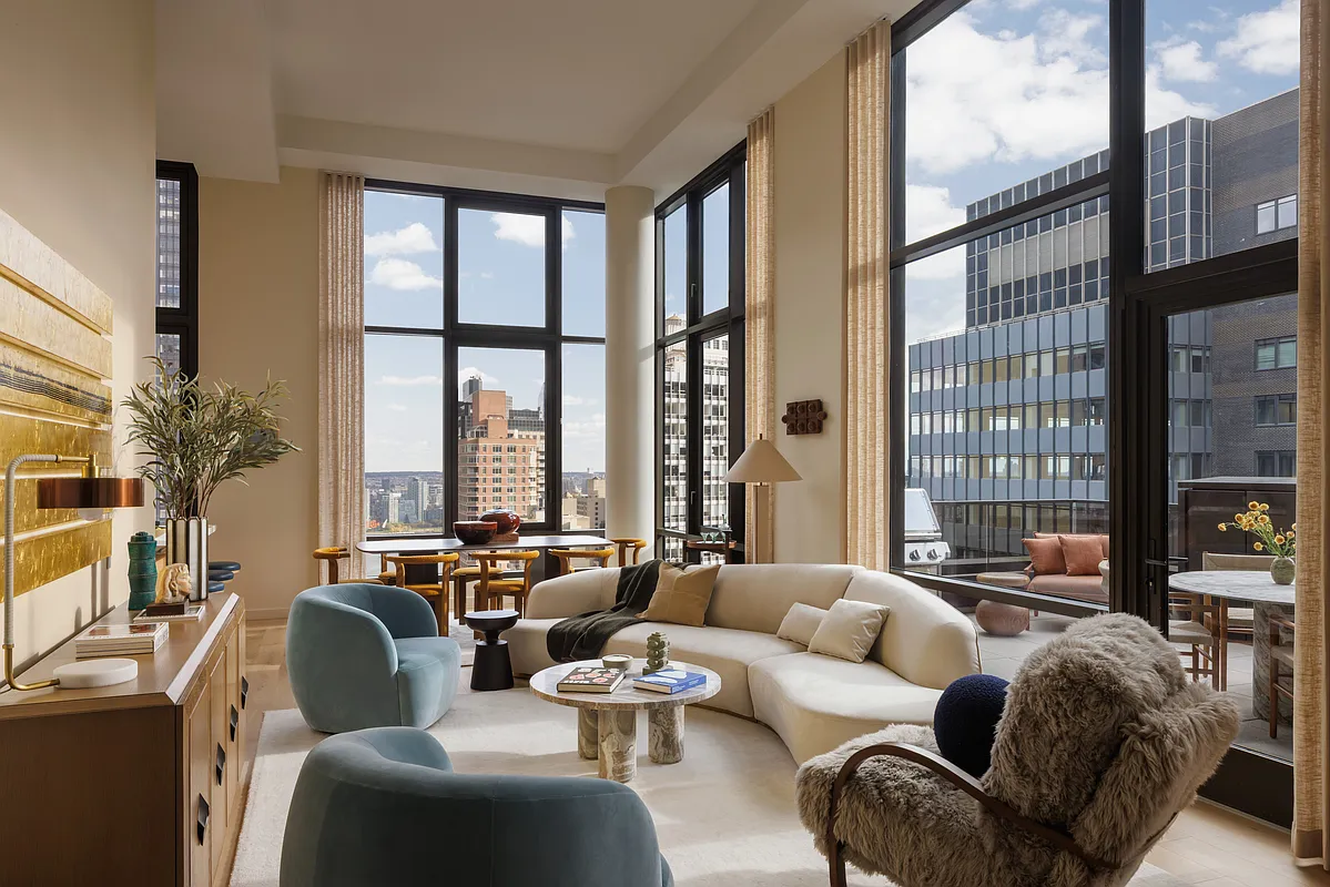 135 East 47th Street, Unit 3B Manhattan, NY 10017 - Photo 11 of 24
