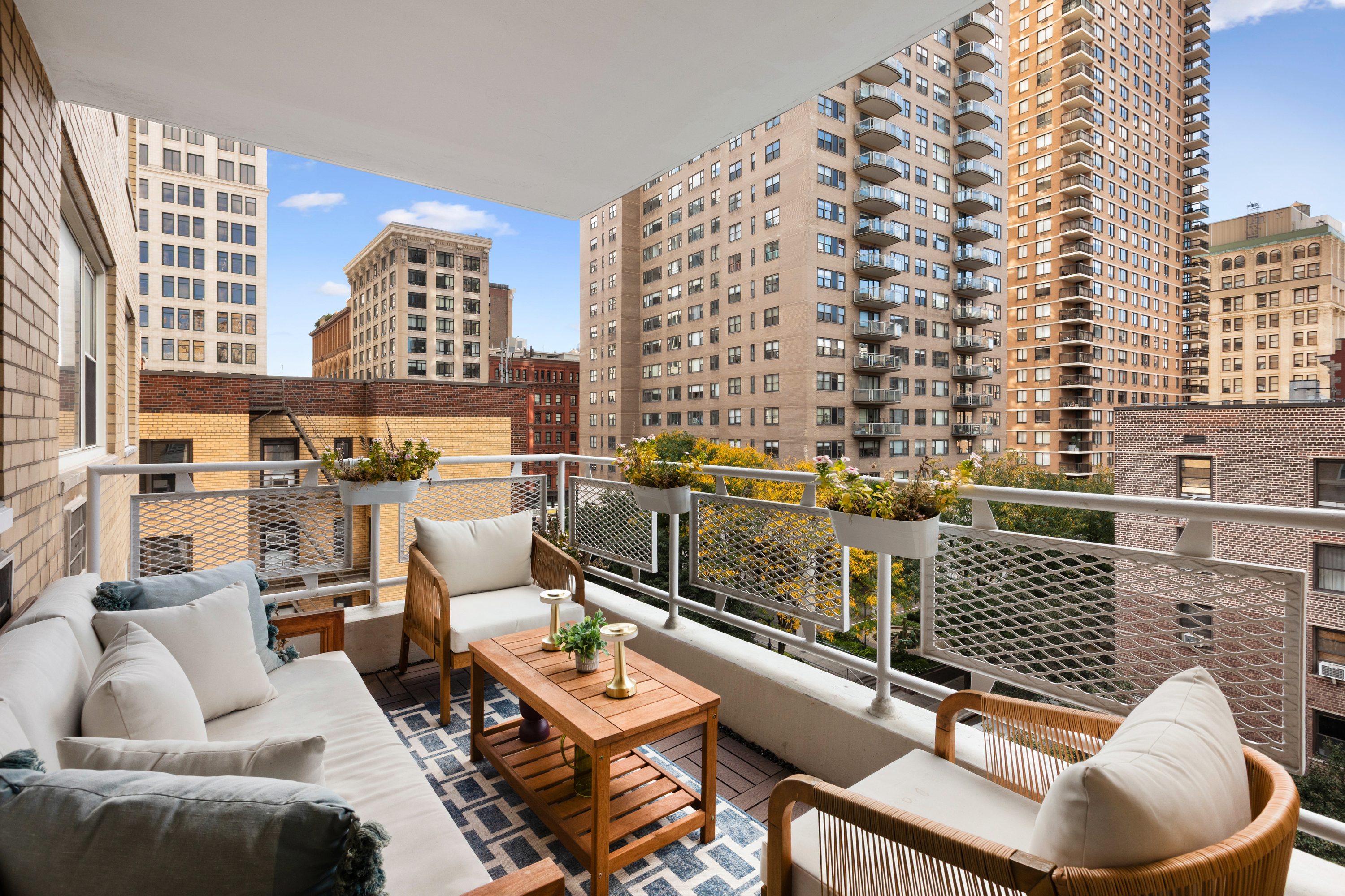 40 East 9th Street, Unit 7L Manhattan, NY 10003 - Photo 13 of 17