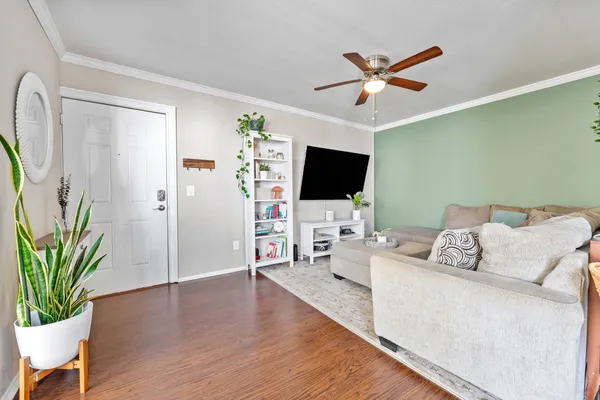 $155,000 | 4611 West North B Street, Unit 232, Tampa, FL 33609