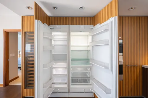 $3,495,000 | 1555 Kapiolani Boulevard, Unit 2002, Honolulu, HI 96814