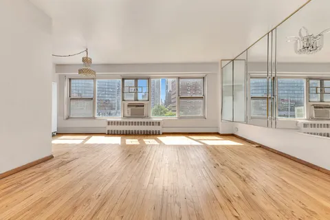 $849,000 | 135 Ashland Place, Unit 8B | Fort Greene