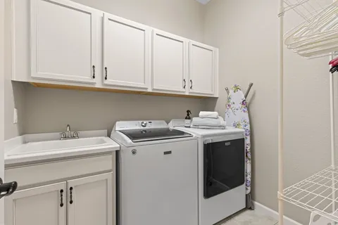$1,050,000 | East Peakview Place, Aurora, CO 80016