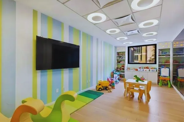 $995,000 | 10 West 66th Street, Unit 7C | Upper West Side