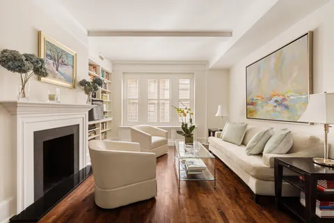 $1,850,000 | 114 East 84th Street, Unit 3D | Upper East Side