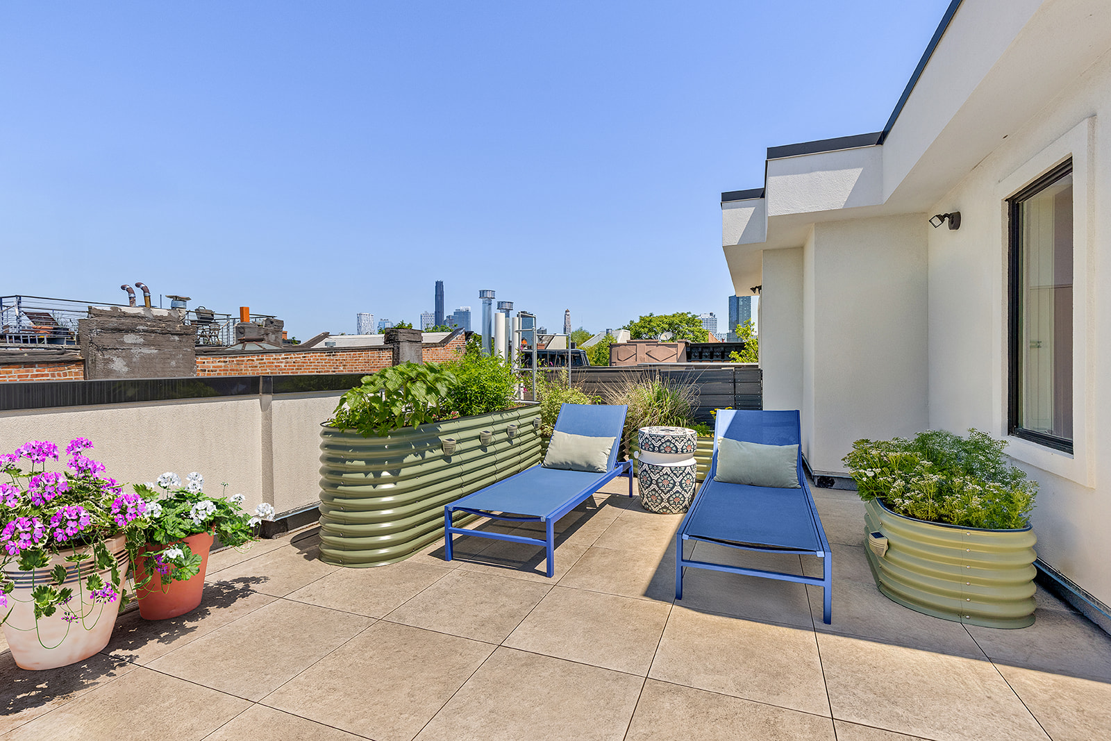 a bench sitting in front of a building