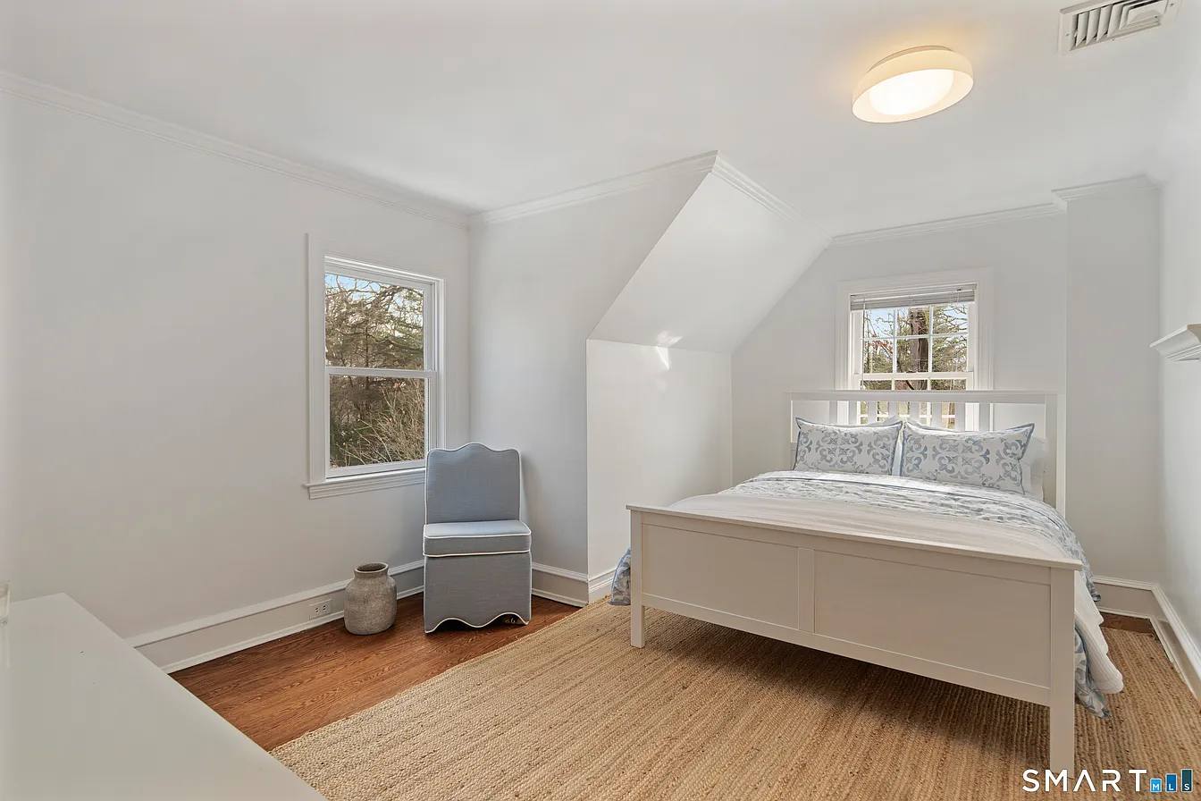 9 Point O Woods Road South Darien, CT 06820 - Photo 27 of 39