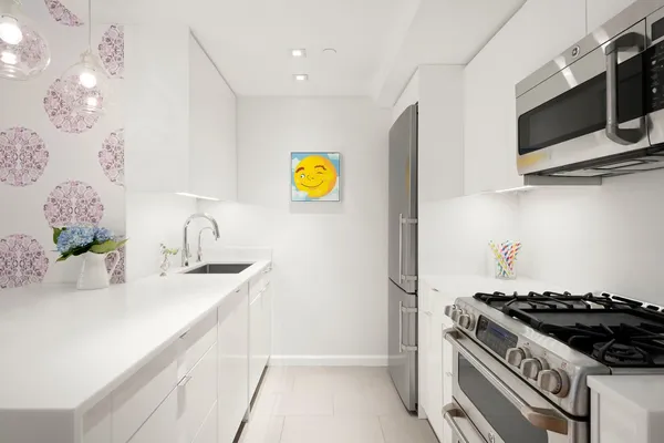 $1,080,000 | 520 West 23rd Street, Unit 8A | Chelsea