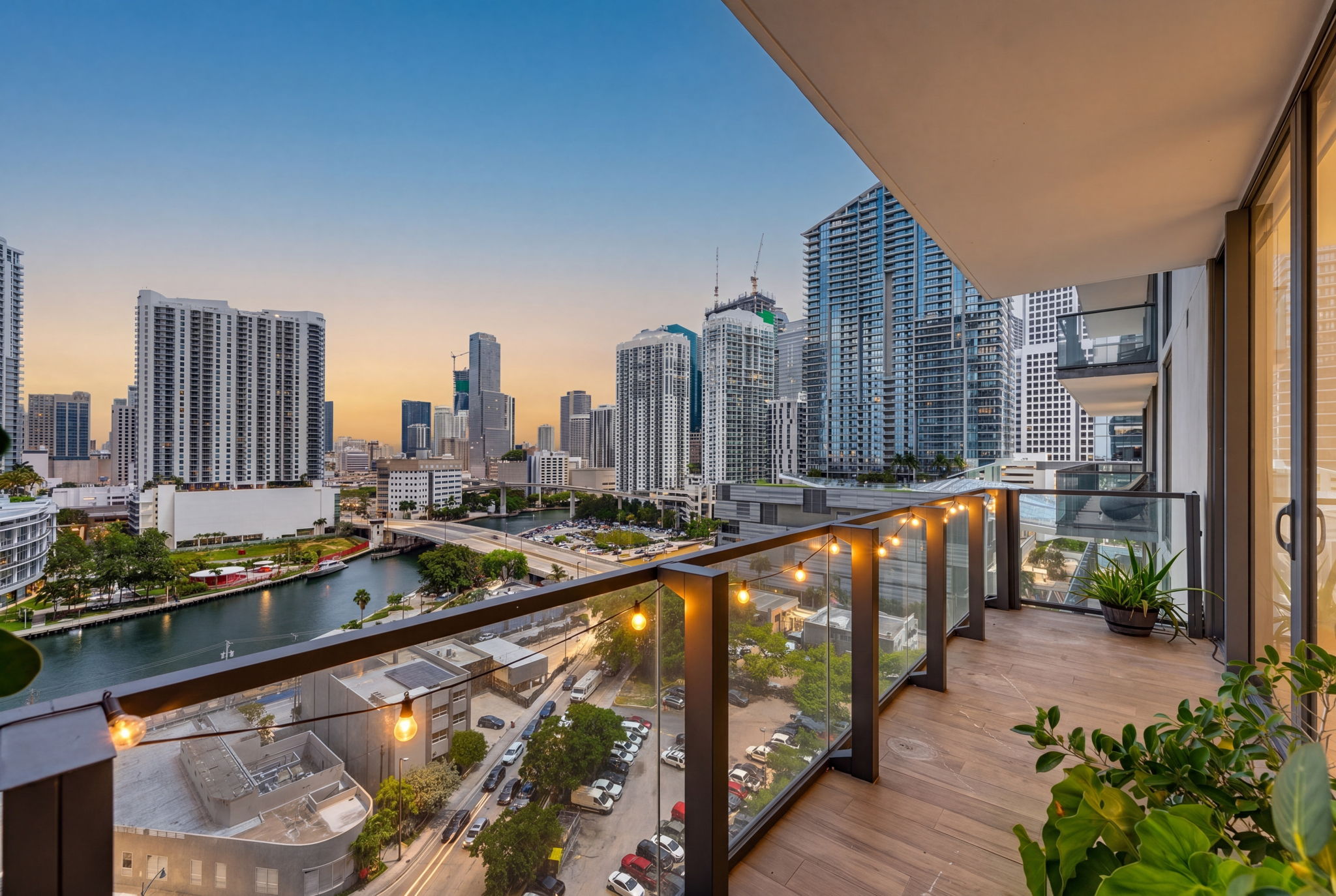88 Southwest 7th Street, Unit 1012 Miami, FL 33130 - Photo 2 of 22
