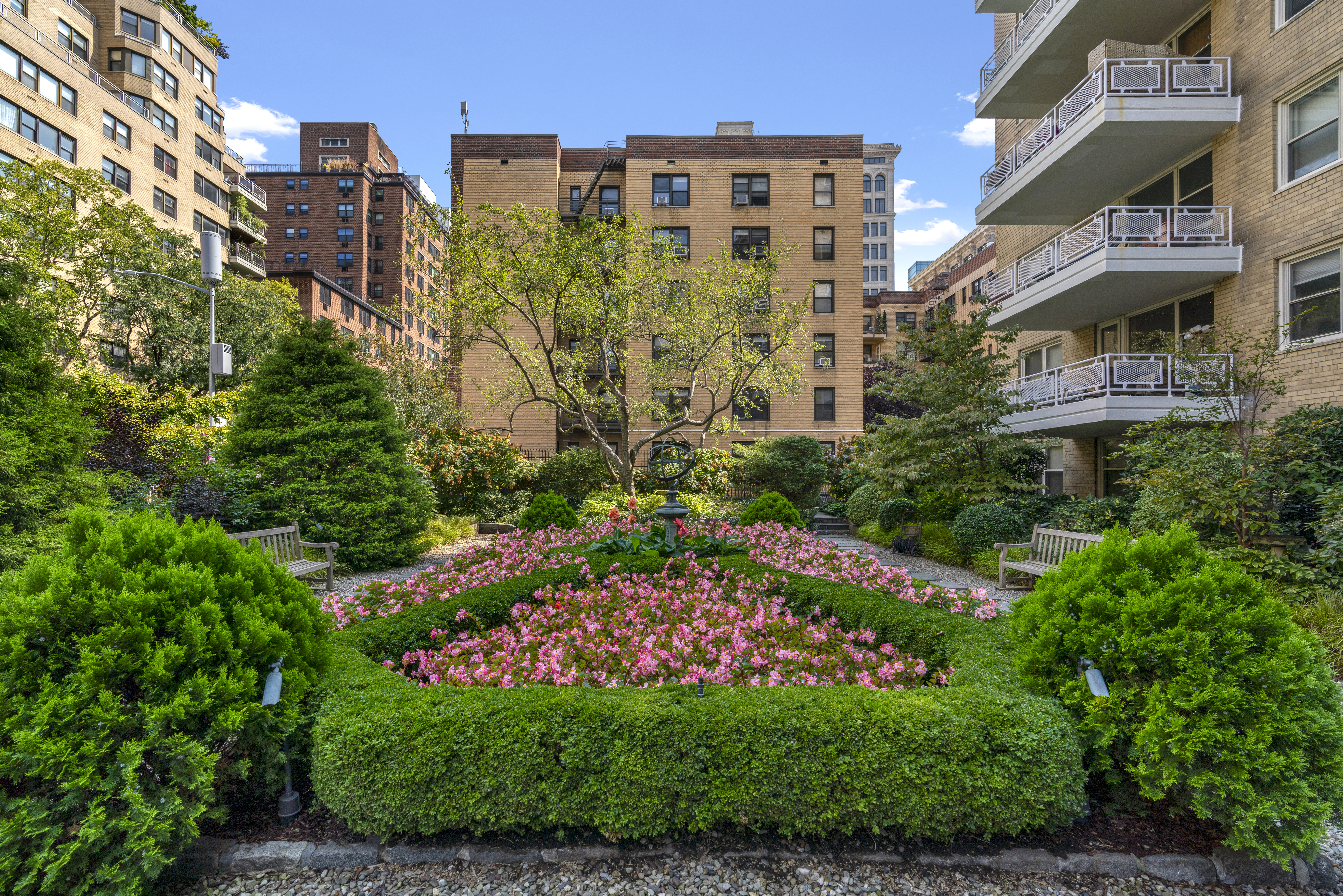40 East 9th Street, Unit 4F Manhattan, NY 10003 - Photo 17 of 23