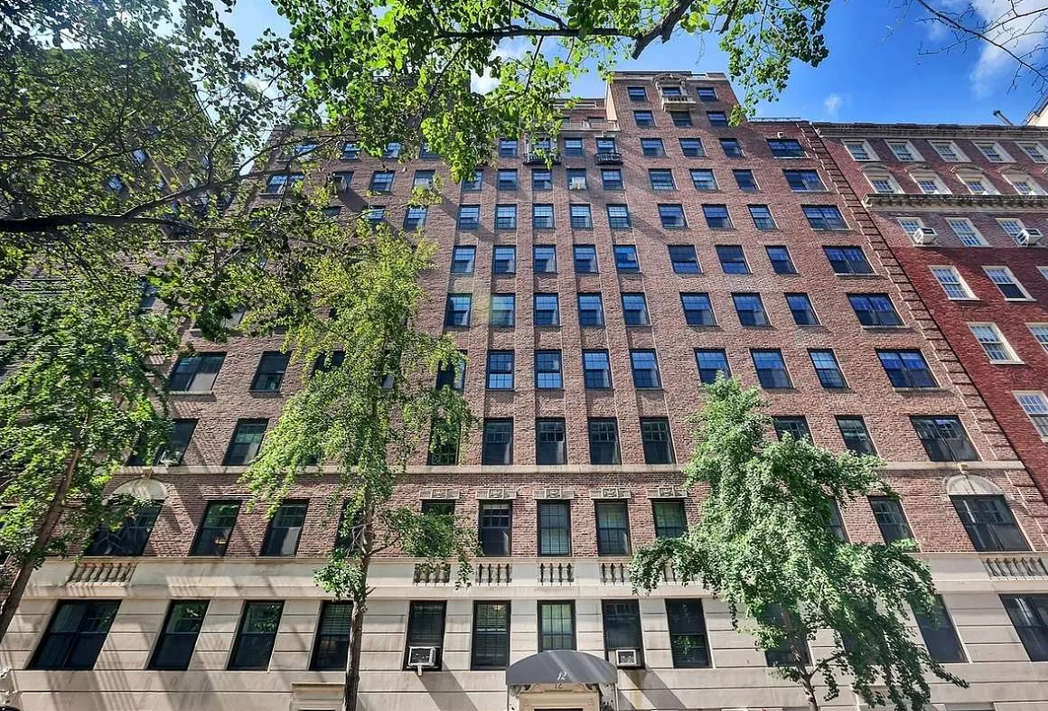 12 East 88th Street, Unit 6C Manhattan, NY 10128 - Photo 12 of 15 a view of a building