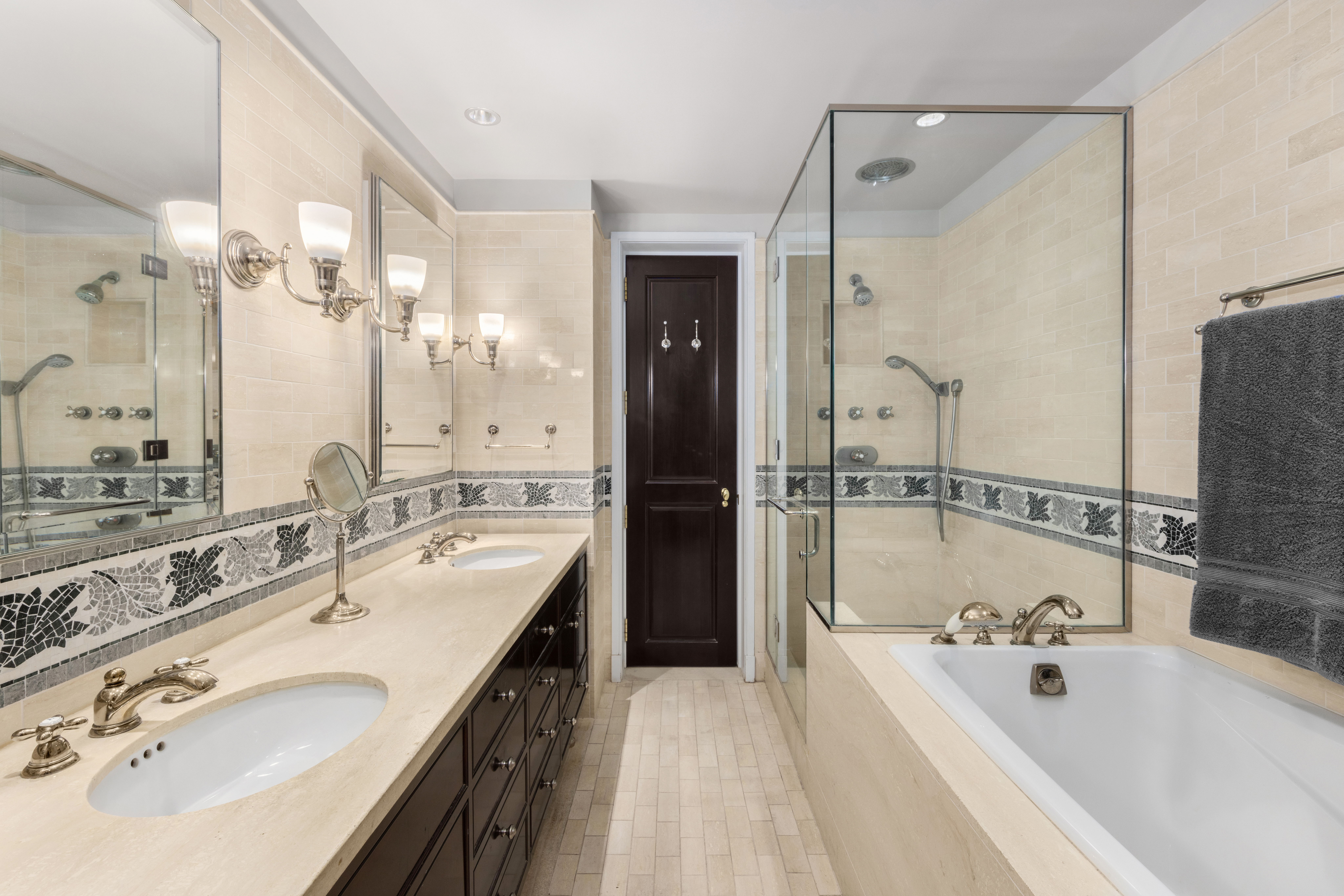 980 5th Avenue, Unit 17A Manhattan, NY 10075 - Photo 15 of 20