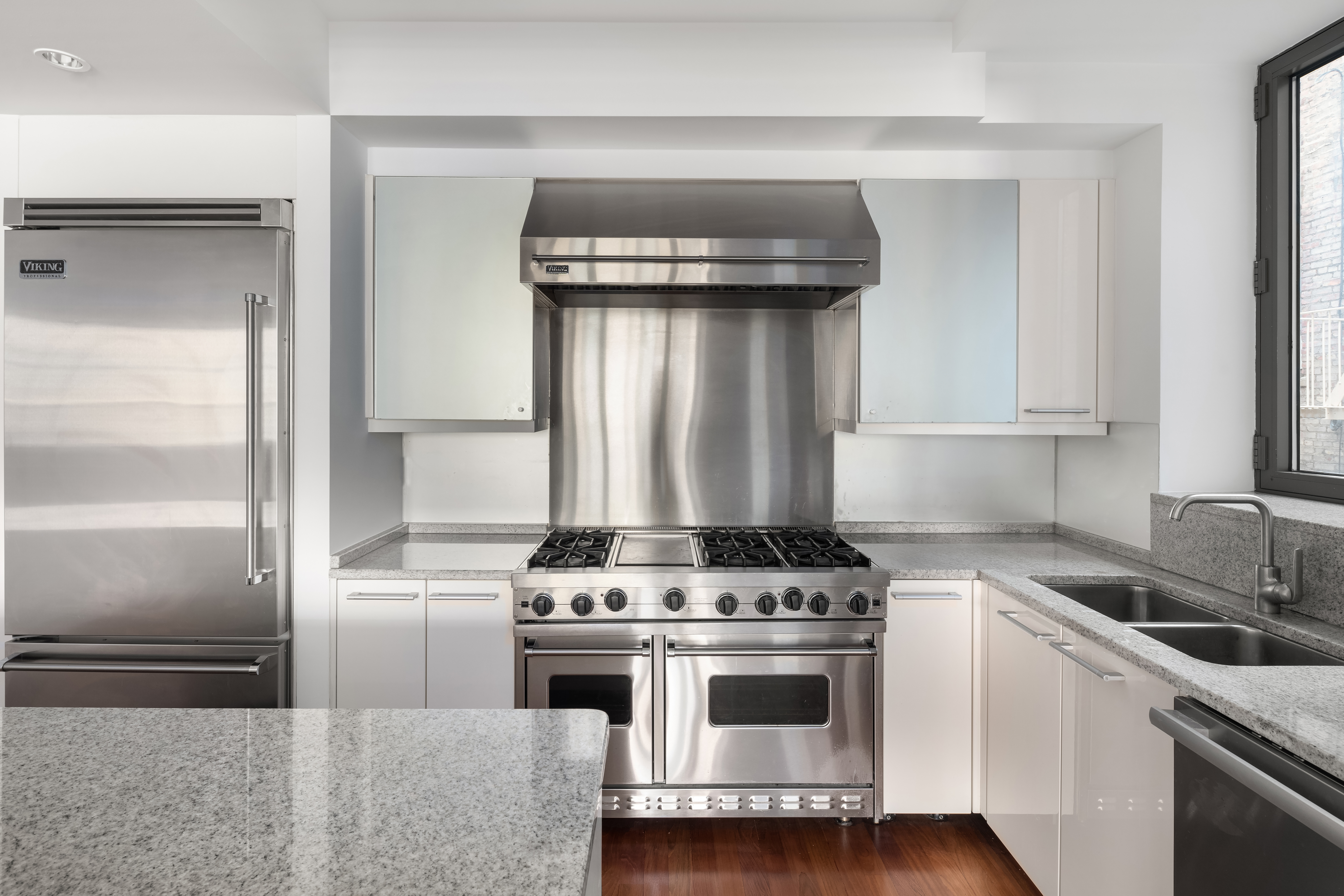 43 West 64th Street, Unit 6C Manhattan, NY 10023 - Photo 4 of 18