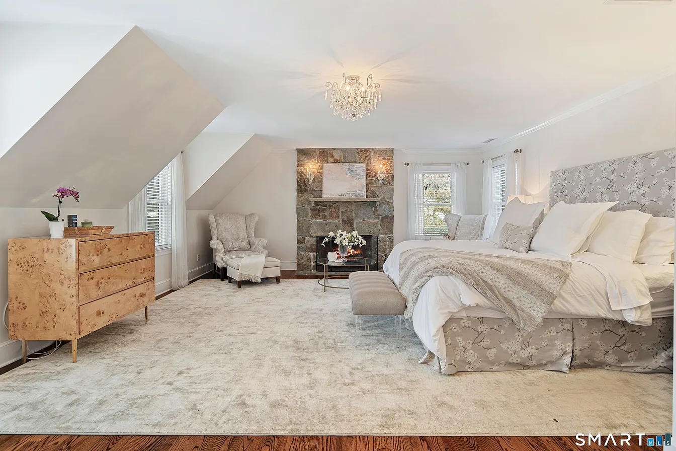 9 Point O Woods Road South Darien, CT 06820 - Photo 20 of 39