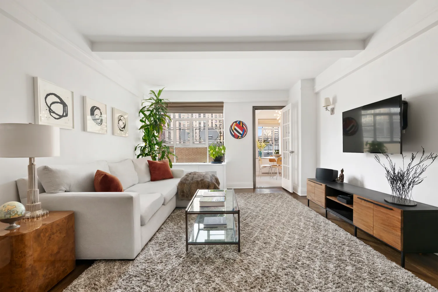 $1,800,000 | 320 Central Park West, Unit 5L | Upper West Side