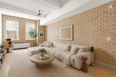 $1,275,000 | 80 Chambers Street, Unit 9C | TriBeCa