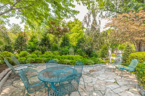 $1,799,999 | 3130 19th Street North, Arlington, VA 22201