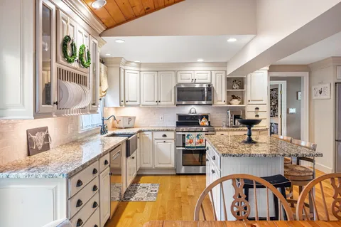 $1,495,000 | 45 Foster Lane, Milton, MA 02186