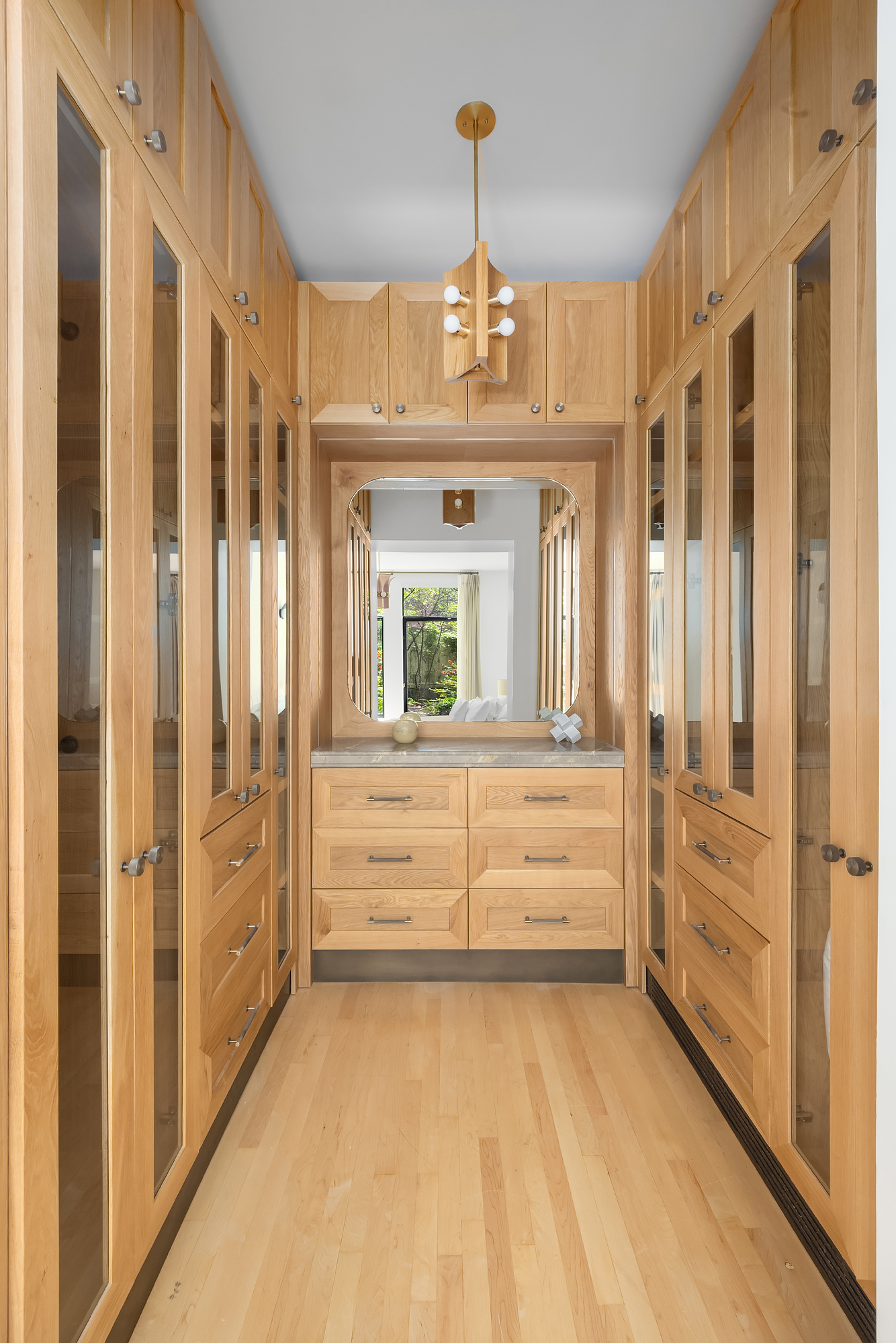 134 Charles Street Manhattan, NY 10014 - Photo 7 of 10 a view of a hallway with front door