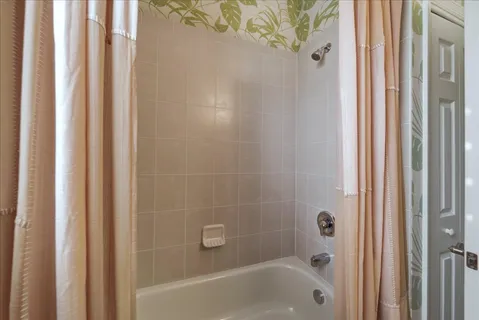 $430,000 | 4109 66th Terrace East, Sarasota, FL 34243