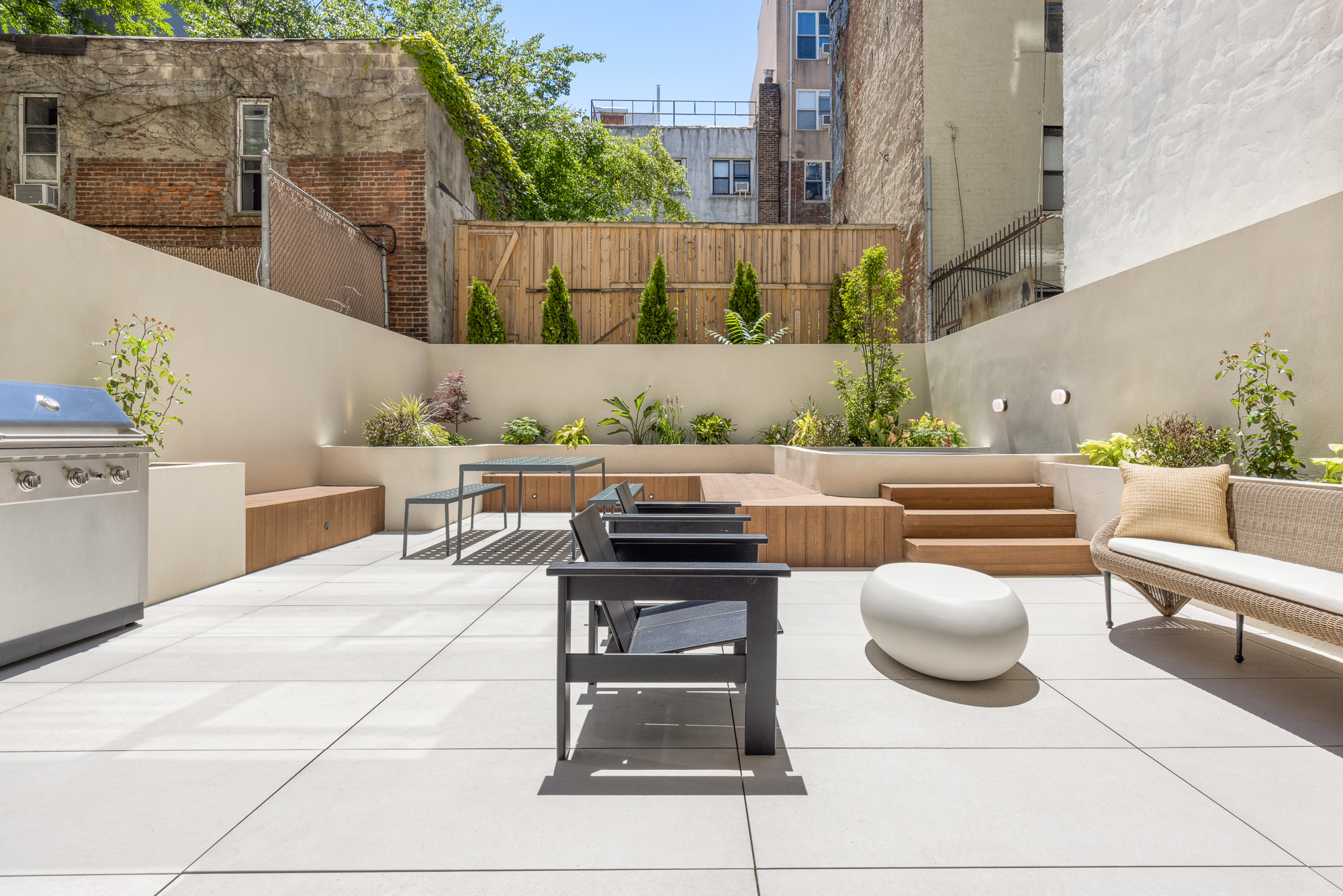 256 East 4th Street, Unit GARDEN Manhattan, NY 10009 - Photo 4 of 16