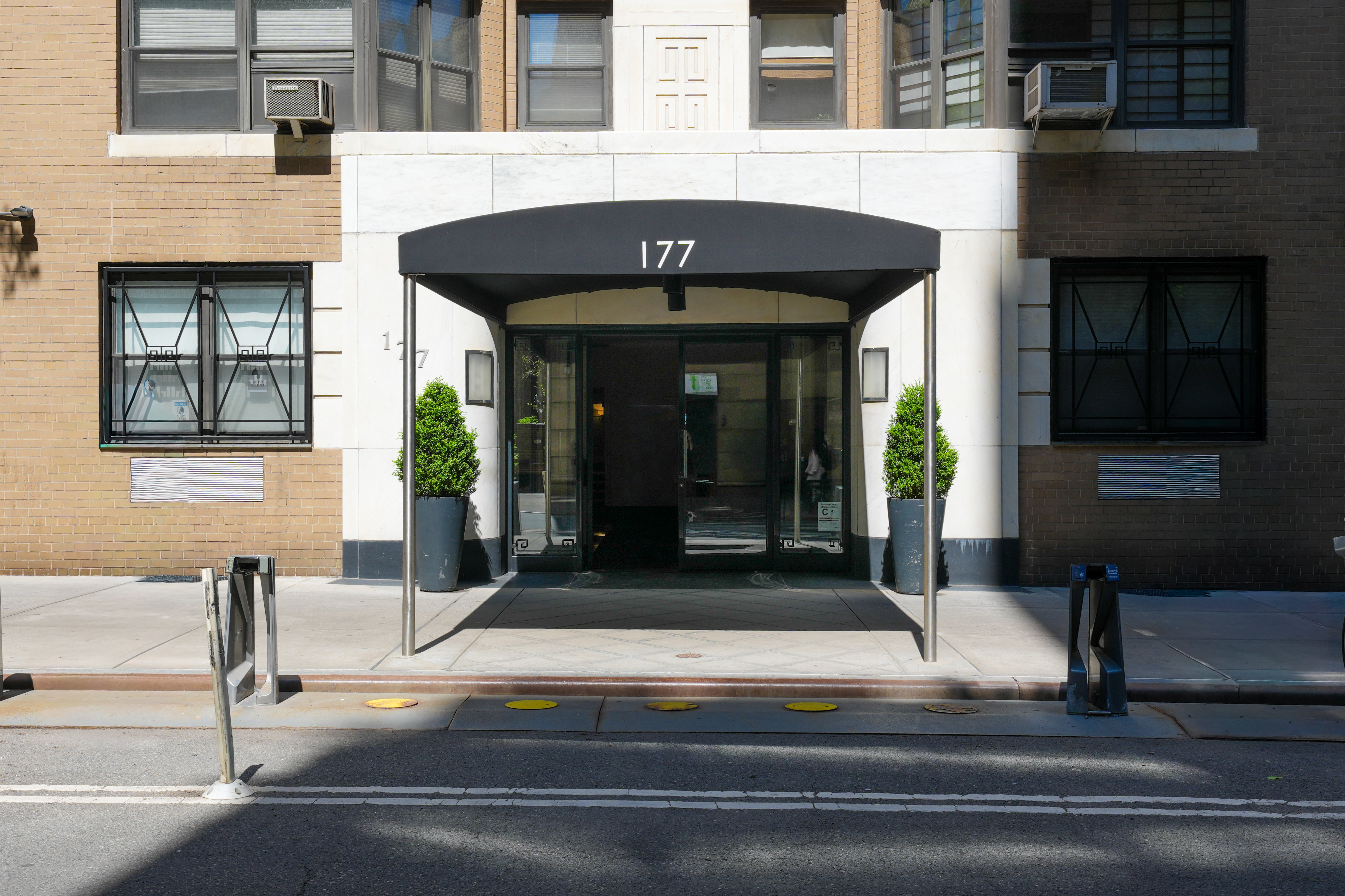177 East 77th Street, Unit PHC Manhattan, NY 10075 - Photo 23 of 26
