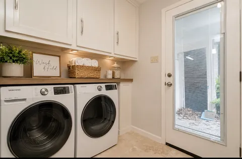 $451,664 | 10706 Inwood Drive, Houston, TX 77042