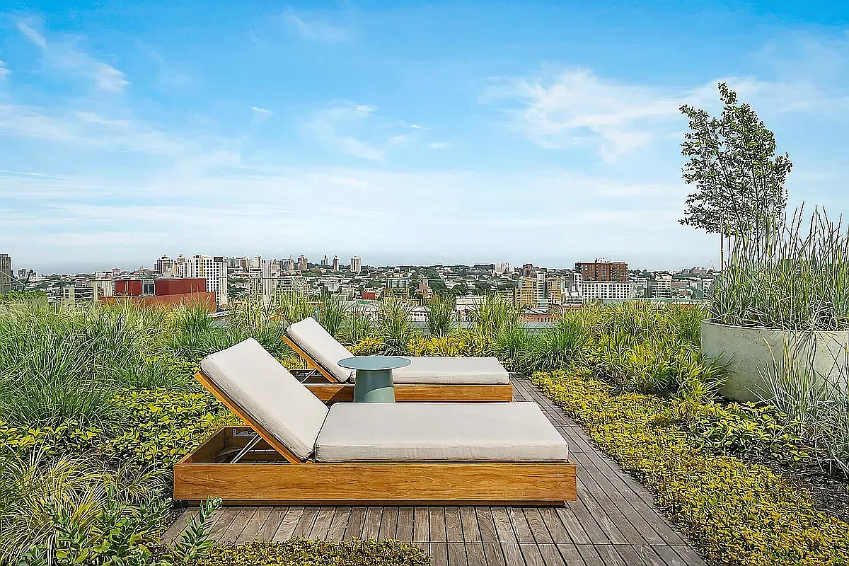 130 2nd Street, Unit 8F Brooklyn, NY 11231 - Photo 14 of 18 a view of a city from terrace
