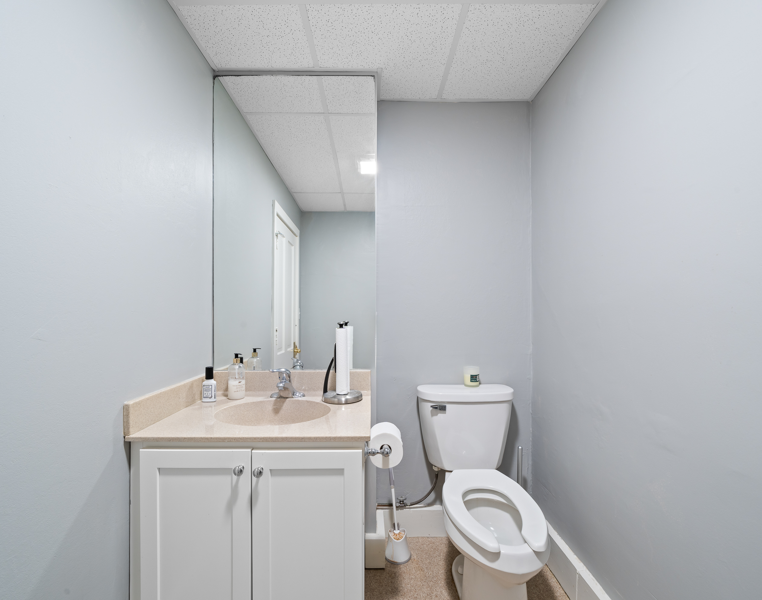 226 Broad Street, Unit 2 Lake Geneva, WI 53147 - Photo 17 of 24