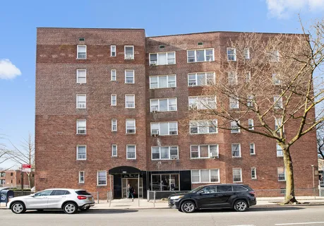 $282,000 | 180 Van Cortlandt Park South, Unit 3B | Kingsbridge