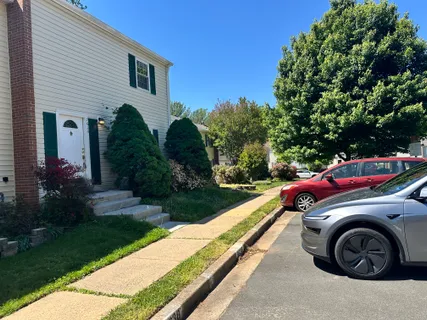 $625,000 | 9636 Westport Lane, Burke, VA 22015