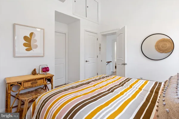 $1,700,000 | 203 9th Street Southeast, Washington, DC 20003