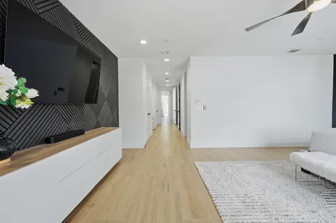 $1,550,000 | 606 Northeast 14th Avenue, Fort Lauderdale, FL 33304